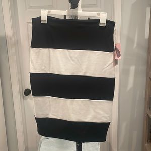 NWT Black and White Pencil Skirt